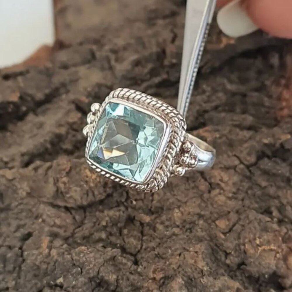 NEW Luxe Silver Plated Blue Topaz Crystal Chunky Statement Ring - Picture 5 of 9